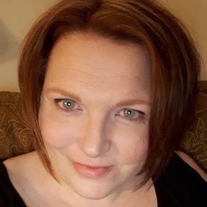 Meet your Posher, Delisa